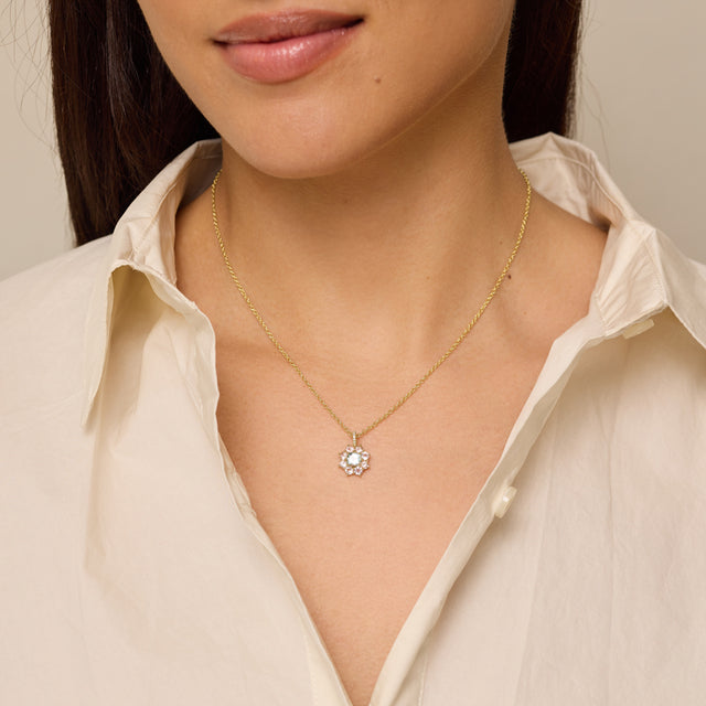Petite Statement Morganite Flower Pendant Necklace with Aquamarine Center
