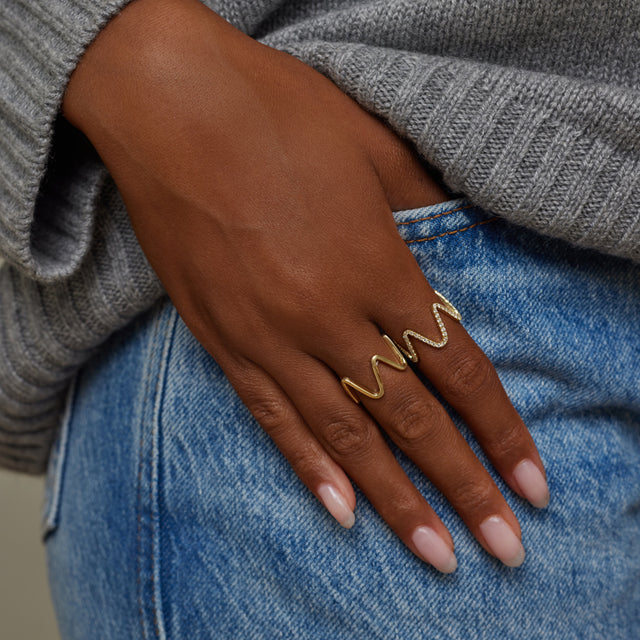 Nancy Diamond Wave Band