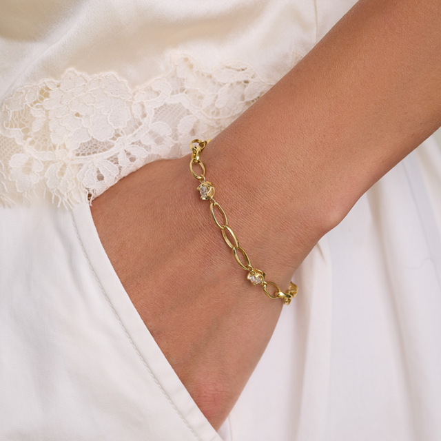 Medium Edith Link Bracelet with Large Illusion Set Diamond Accents
