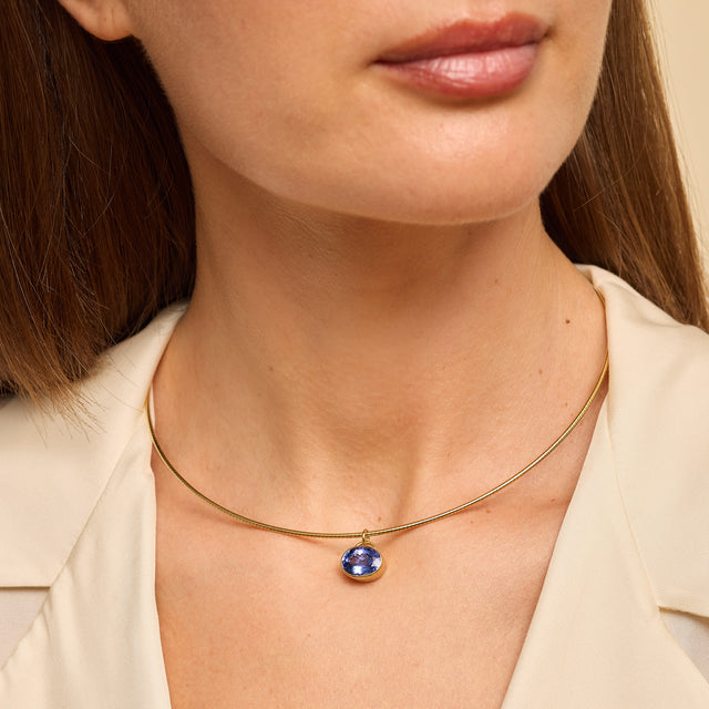Collar Necklace with Oval Tanzanite Pendant 