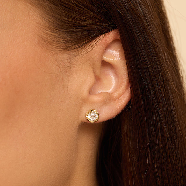 Large Illusion Set Diamond Studs