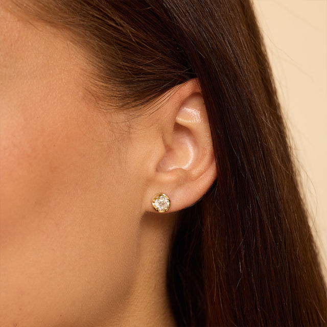 Medium Illusion Set Diamond Studs