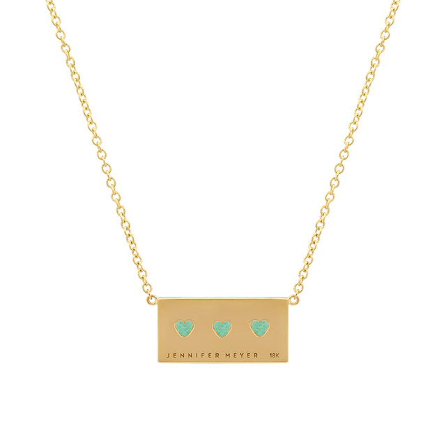 Ellen Plate with 3 Heart-Cut Emerald Detail Necklace